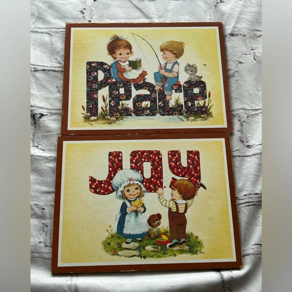 Vintage Style Peace and Joy Wall Art Decor